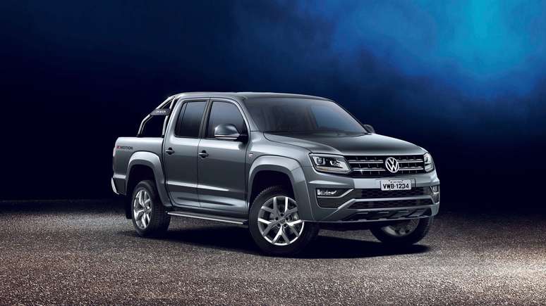 Volkswagen Amarok: pela primeira vez, à frente da pequena Saveiro. 