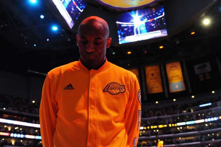 Kobe Bryant se despediu do basquete em 2016 (Foto: ANDREW D. BERNSTEIN/AFP)