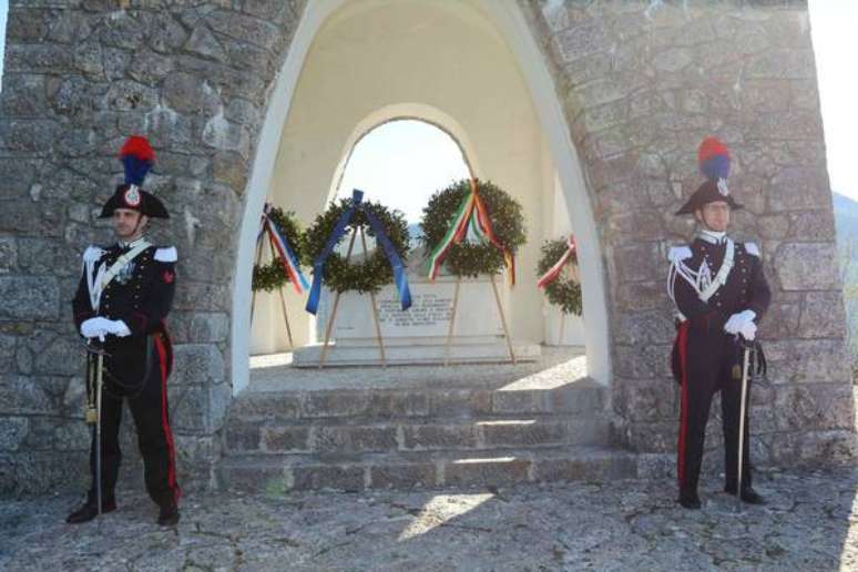 Memorial a vítimas de massacre nazista em Stazzema, província de Lucca