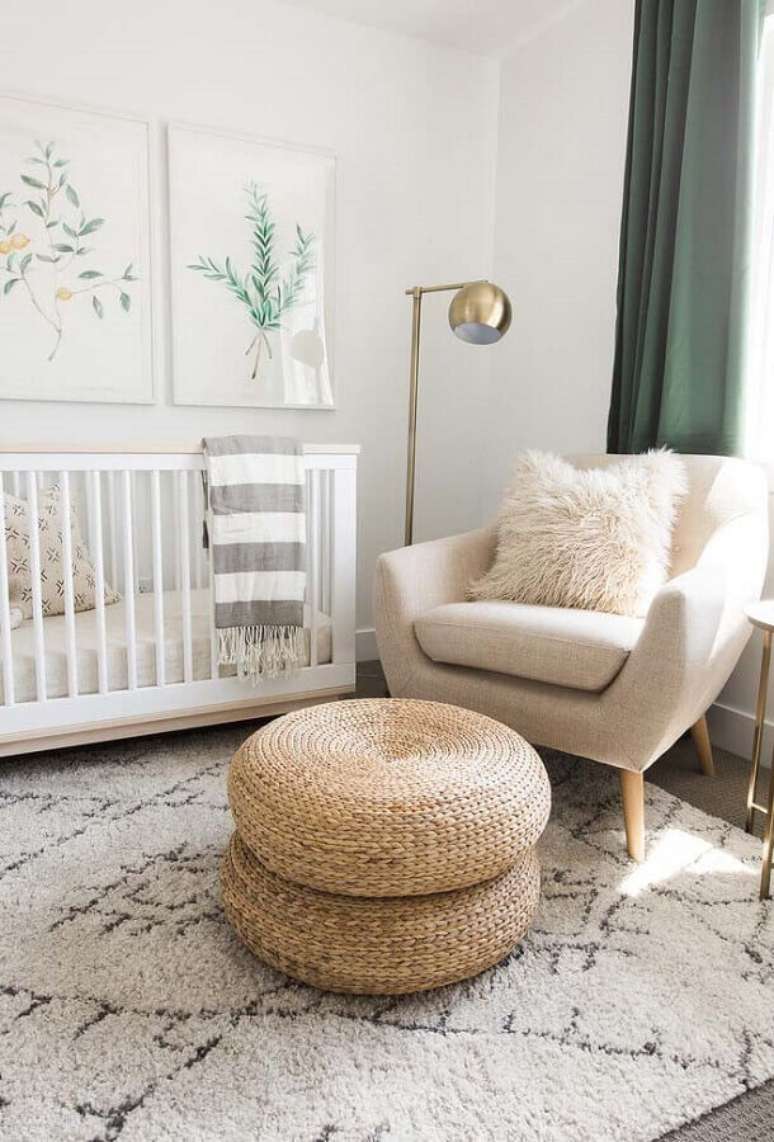 20. Decoração clean para quarto de bebê simples e bonito – Foto: We Heart It