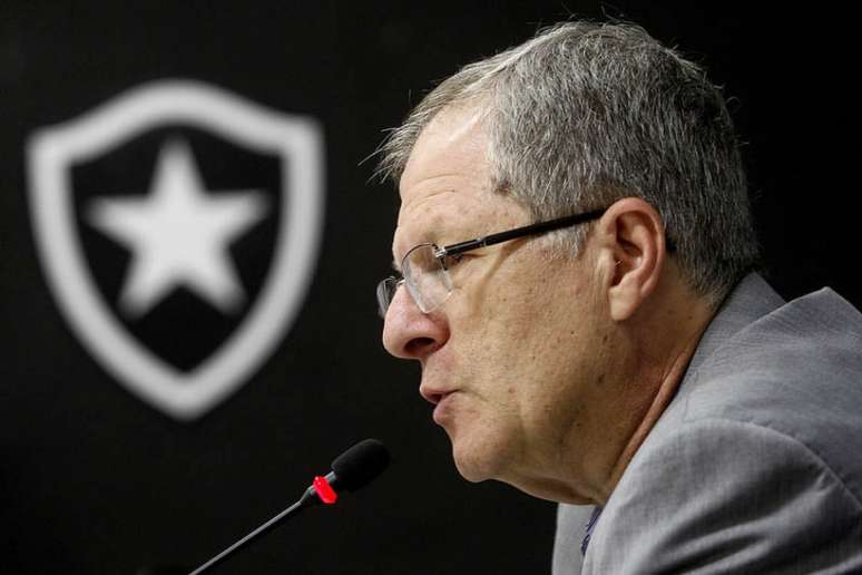 Carlos Eduardo Pereira pelo Botafogo (Foto: Vitor Silva / SSPress)