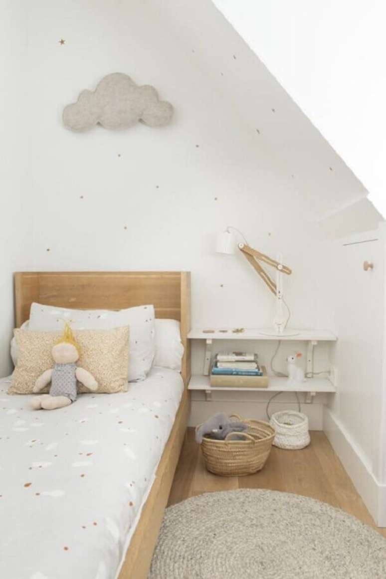 6. Decoração clean com tapete de crochê para quarto infantil – Foto: Petit & Small