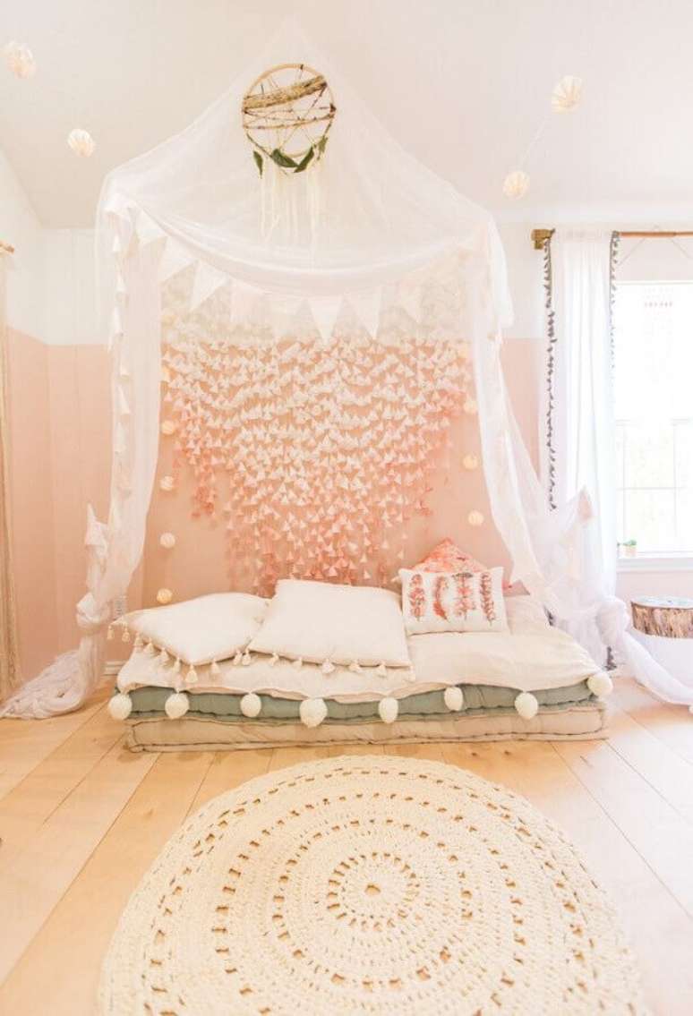 38. Tapete de crochê para quarto decorado com estilo romântico – Foto: Home Fashion Trend