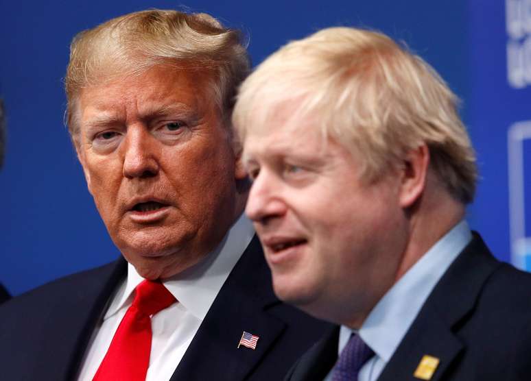 Presidente dos EUA, Donald Trump, e premiê britânico, Boris Johnson, em Watford
04/12/2019 REUTERS/Peter Nicholls/Pool