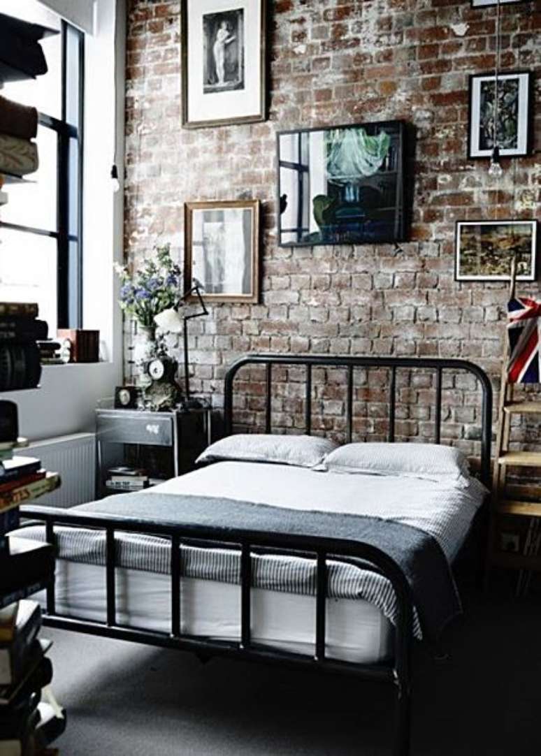 37. Quarto industrial com móveis de ferro – Via: Pinterest