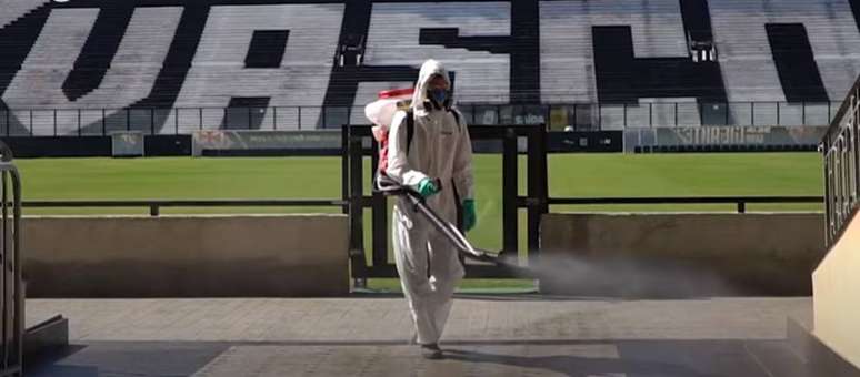 Como precaução, Vasco tem feito desinfecções no estádio de São Januário