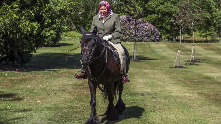 Rainha Elizabeth 2ª está em isolamento desde início da pandemia de coronavírus