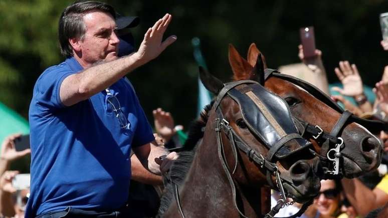 Bolsonaro andou a cavalo em manifestação a seu favor em Brasília