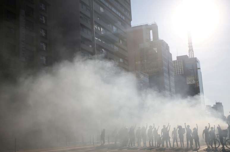 Manifestação em São Paulo domingo acabou em confronto com a polícia
31/05/2020
REUTERS/Rahel Patrasso