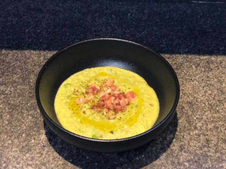 Guia da Cozinha - Sopa de ervilha com pancetta