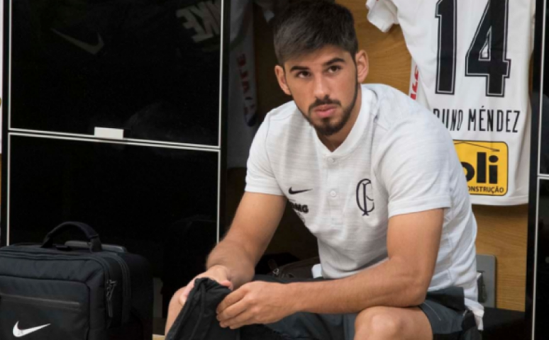 Bruno Méndez admitiu a possibilidade de deixar o clube para poder jogar mais vezes (Foto: Ag. Corinthians)