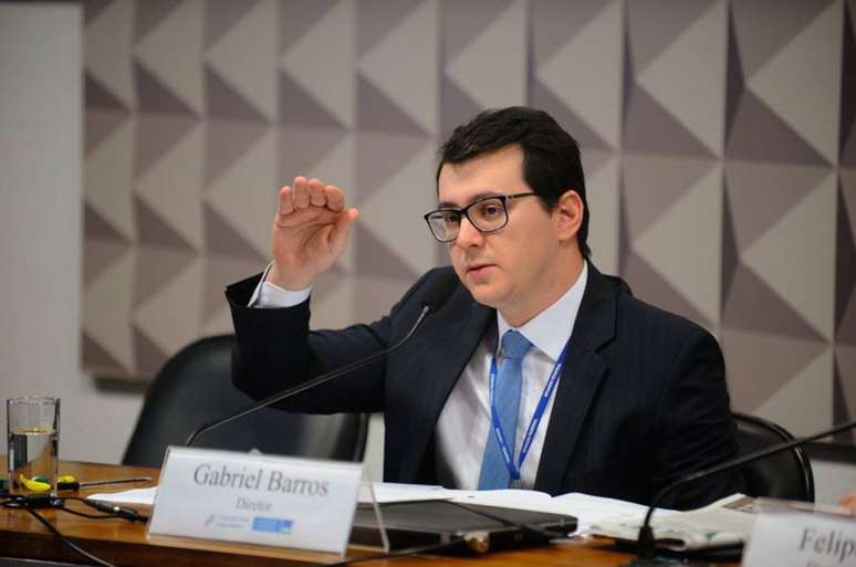 Gabriel Leal de Barros, do BTG Pactual, defende a realização de reformas para evitar que teto estoure.