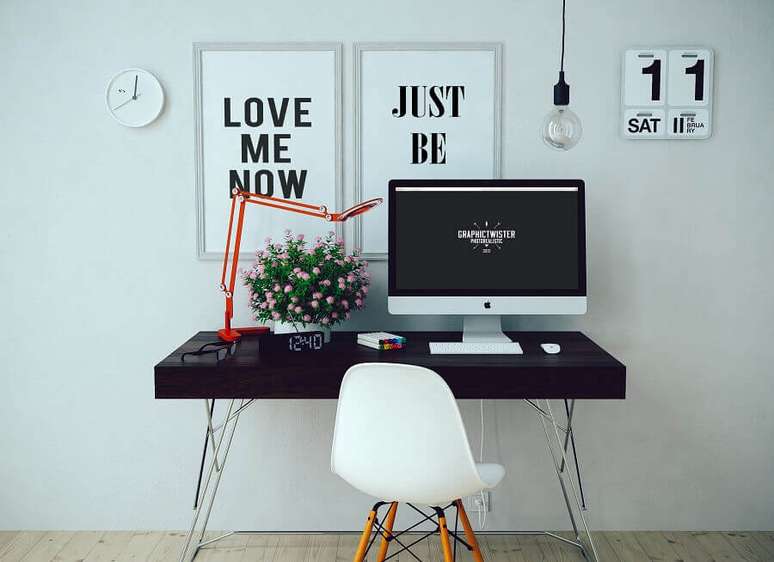 1. Os quadros com frases podem dar um ar divertido e personalizado na sua decoração – Foto: Behance