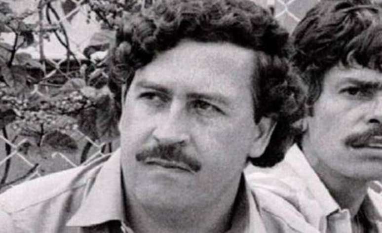 Pablo Escobar, líder do tráfico de drogas na Colômbia