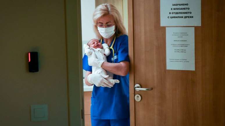 Mais de 1 milh&atilde;o de beb&ecirc;s e 56,7 mil m&atilde;es est&atilde;o sob risco por causa do coronav&iacute;rus