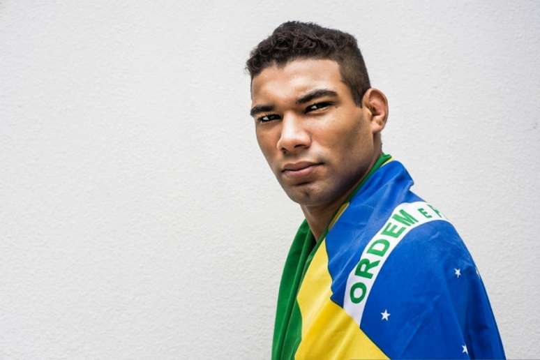 Herbert Burns busca sua segunda vitória no UFC (Foto: Sondermarketing)