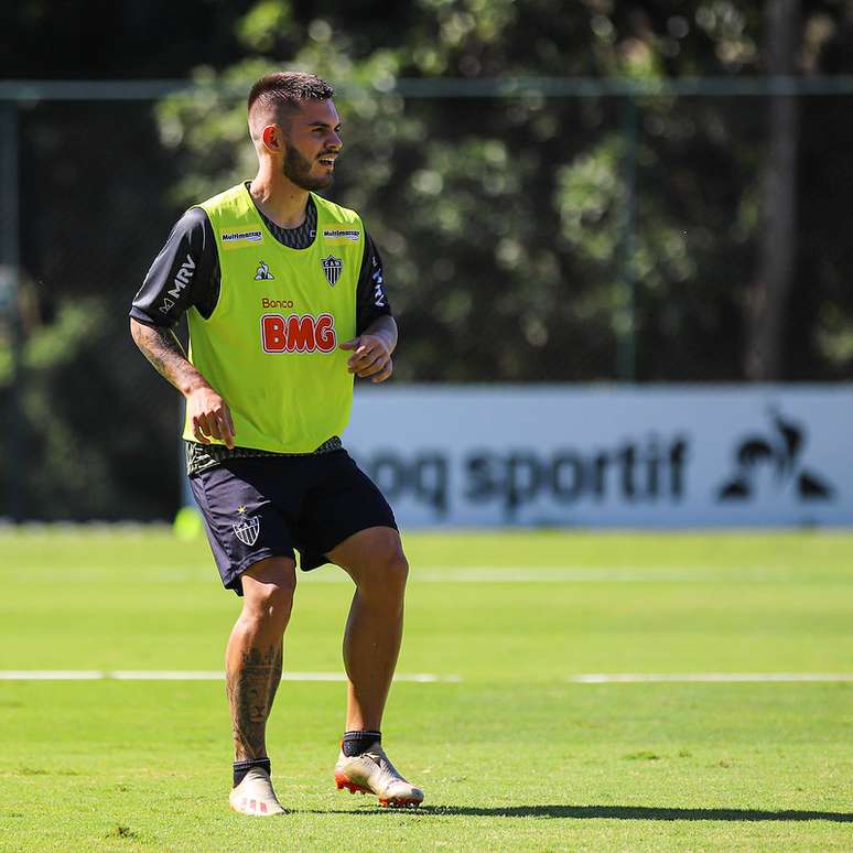 Nathan fala sobre suas funções em campo e avalia início de trabalho de Sampaoli (Foto: Divulgação/Pedro Souza)