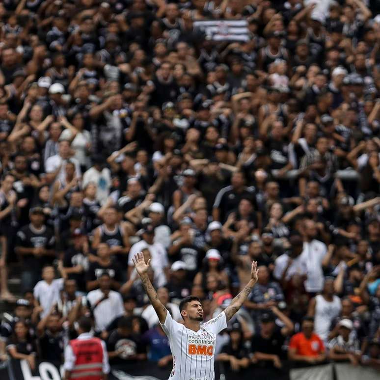 Pedro Henrique celebra quatro anos de sua estreia no Corinthians (Foto: Divulgação/Ms+Sports)