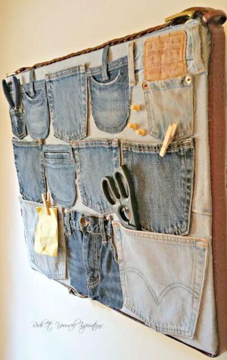 15. Artesanatos fáceis feito com bolso de calça jeans – Via: Pinterest