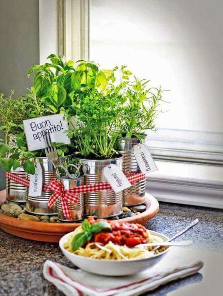 19. Monte um hortinha em casa com artesanatos fáceis – Via: Pinterest