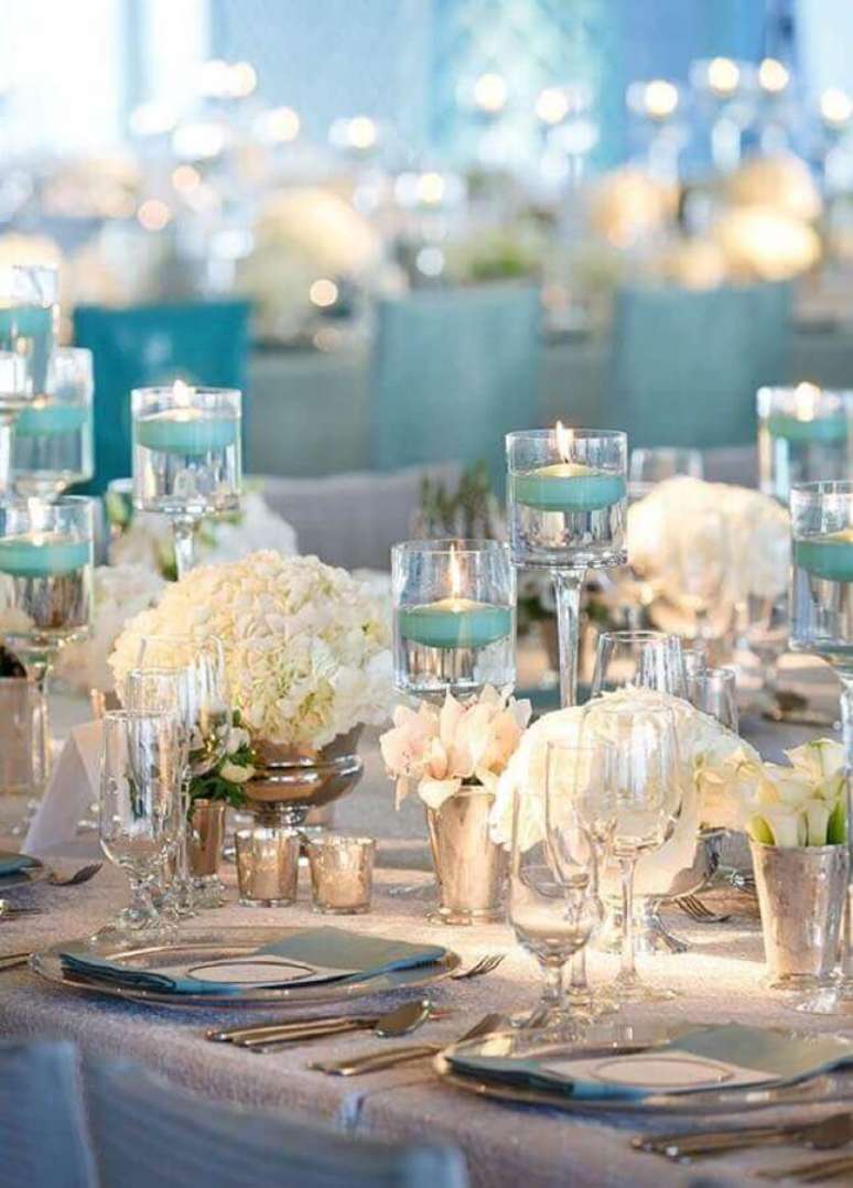 39. Delicada decoração de casamento azul Tiffany e branco – Foto: Yandex