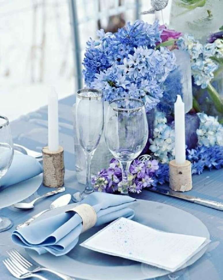 43. Detalhes para decora&ccedil;&atilde;o de casamento azul claro &ndash; Foto: Meu Casamento