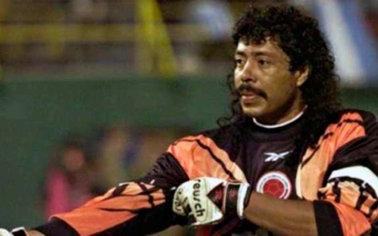 Higuita fez história no futebol colombiano e mundial (Foto: Reprodução)