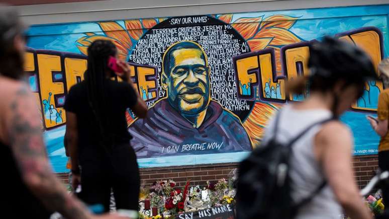 A morte de George Floyd reavivou a discussão sobre o racismo nos EUA