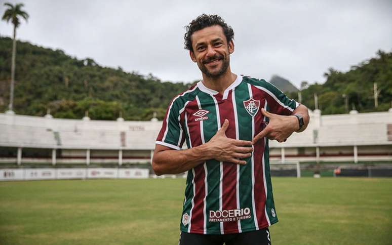 Fred está de volta ao Fluminense e assinou contrato até 2022 (Foto: LUCAS MERÇON/ FLUMINENSE FC)