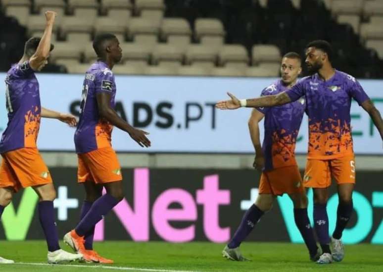 Jogadores do Moreirense celebram o gol da vitória sobre o Boavista (Foto: Divulgação Moreirense)