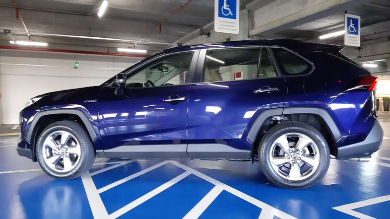 Recall abrange 570 unidades do SUV híbrido. Chassis com final KD043110 a LD526895.