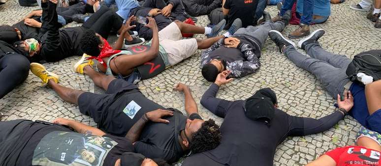 Protestos antirracismo foram realizados no Rio e em várias cidades brasileiras neste domingo