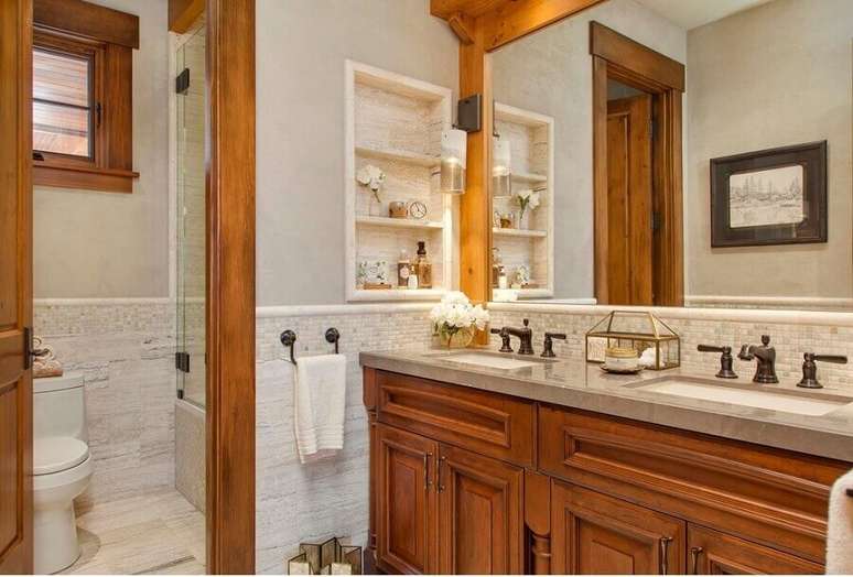 37. Decora&ccedil;&atilde;o de banheiro r&uacute;stico e cl&aacute;ssico &ndash; Foto: Pinterest