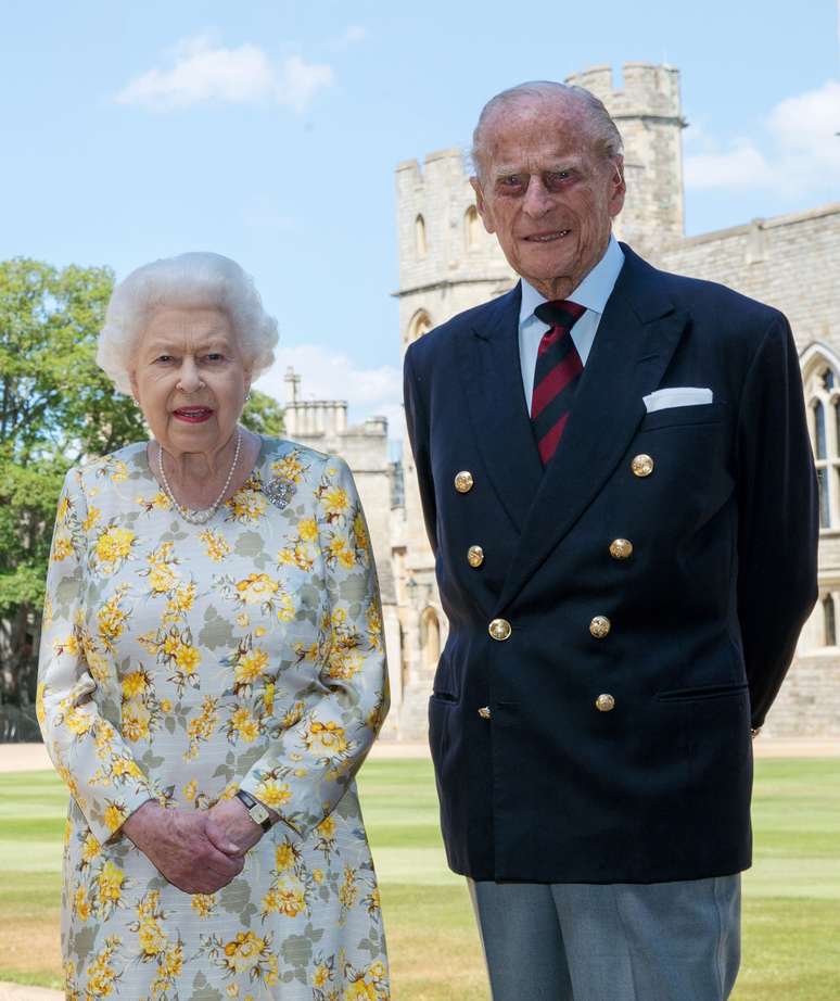 O duque de Edimburgo e a Rainha Elizabeth II 