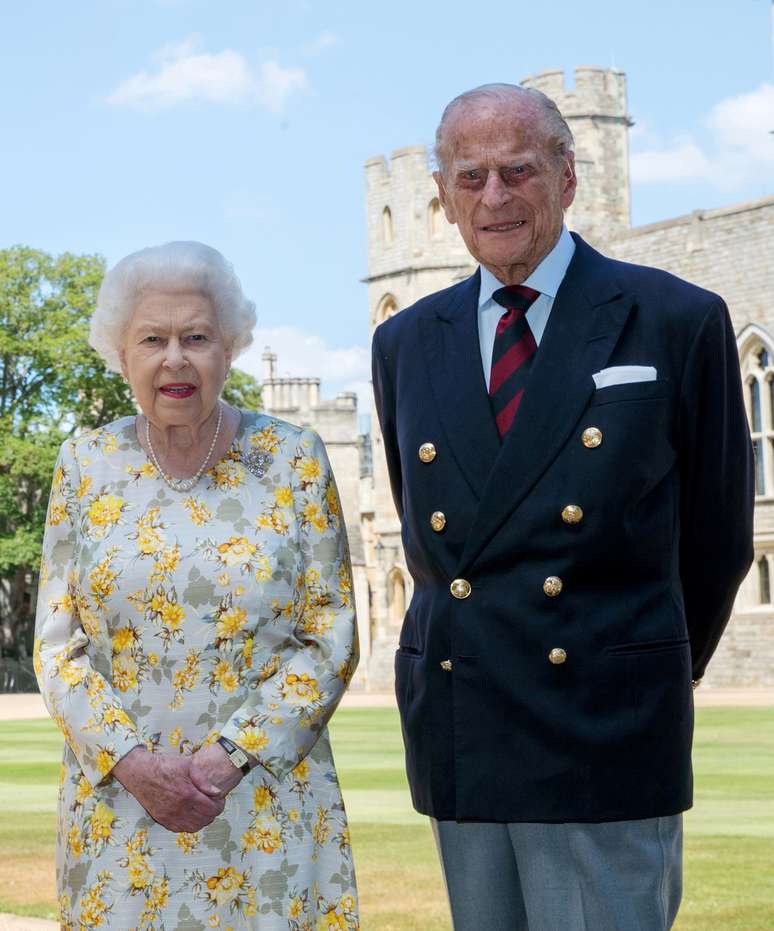 Rainha Elizabeth II e o príncipe Philip, duque de Edimburgo. 9/6/2020. Steve Parsons/PA Wire/Pool via REUTERS    