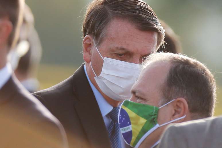 Presidente Jair Bolsonaro e ministro interino da Saúde, Eduardo Pazuello
09/06/2020
REUTERS/Adriano Machado