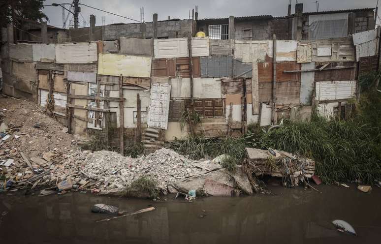 A comunidade do Boi, localizada no bairro do Itaim Paulista, zona leste de Sao Paulo, concentra o maior número de óbitos por covid-19