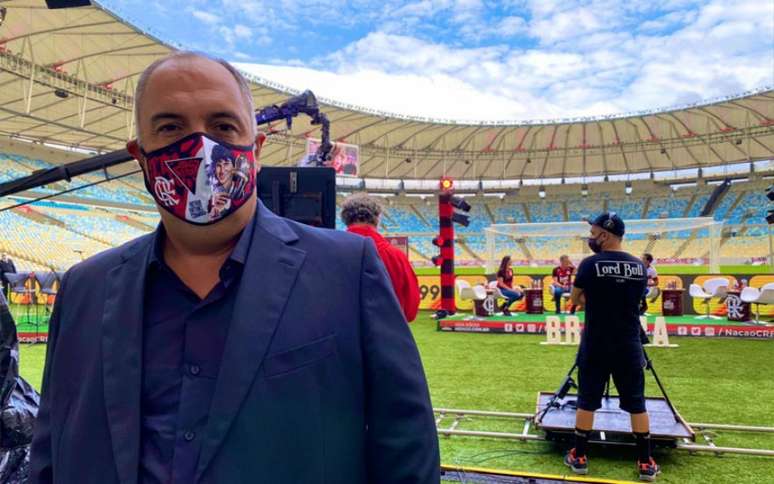 O vice-presidente de futebol Marcos Braz no Maracanã (Foto: Reprodução/Twitter)