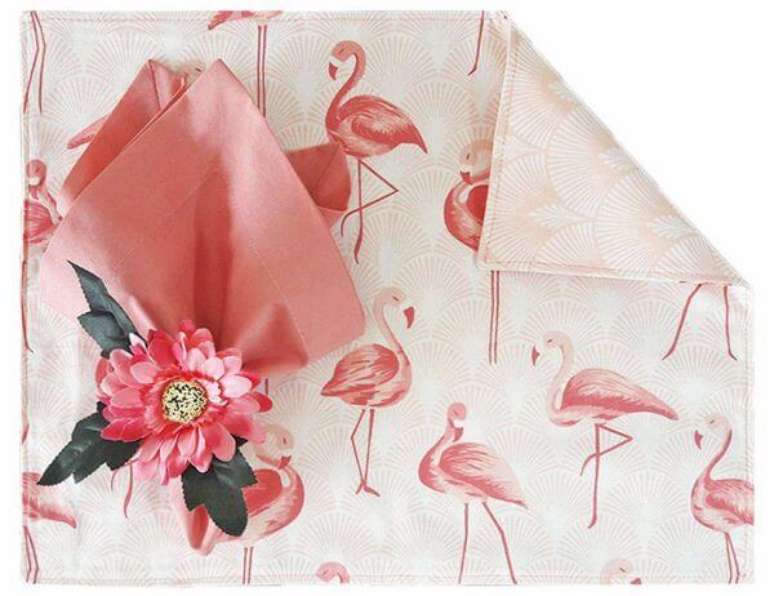 14. Jogo americano de tecido com guardanapo combinando &ndash; Via: Pinterest