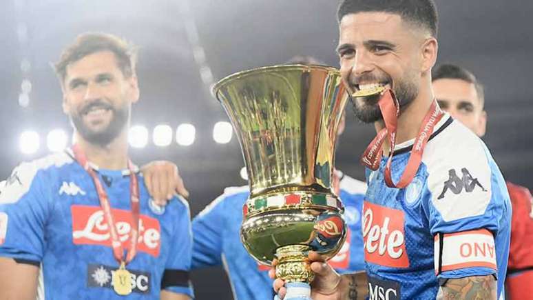 Napoli bate a Juventus nos pênaltis e é campeão, pela sexta vez, da Copa da Itália (AFP)
