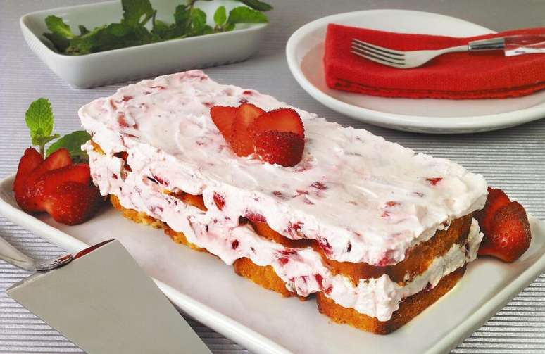 Guia da Cozinha - 13 Receitas de torta de morango para ter uma sobremesa incr&iacute;vel