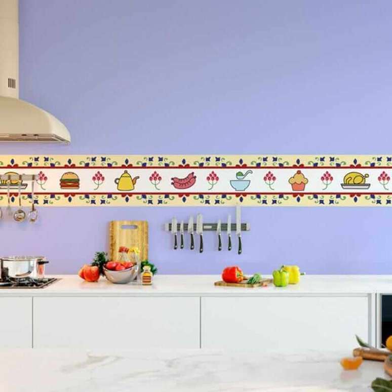 49. Decora&ccedil;&atilde;o simples com faixa adesiva para cozinha &ndash; Foto: MadeiraMadeira