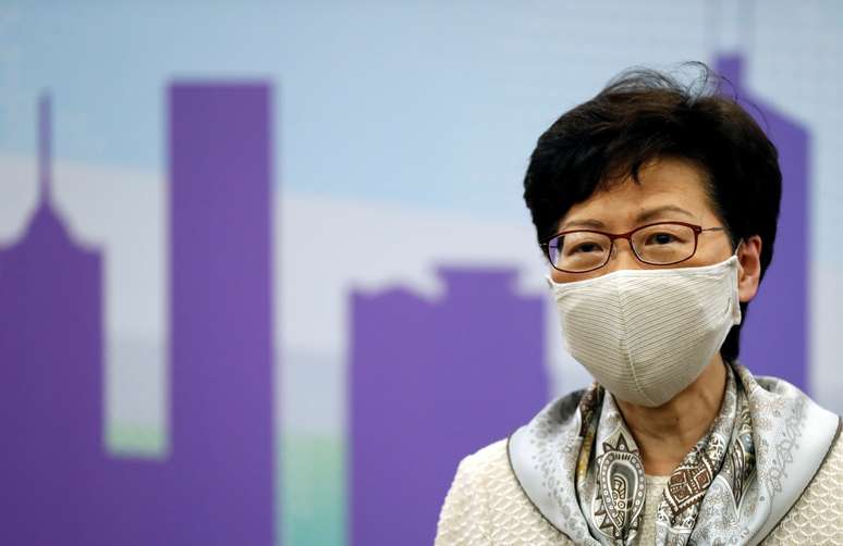 Líder de Hong Kong, Carrie Lam, concede coletiva de imprensa em Pequim
03/06/2020
REUTERS/Carlos Garcia Rawlins