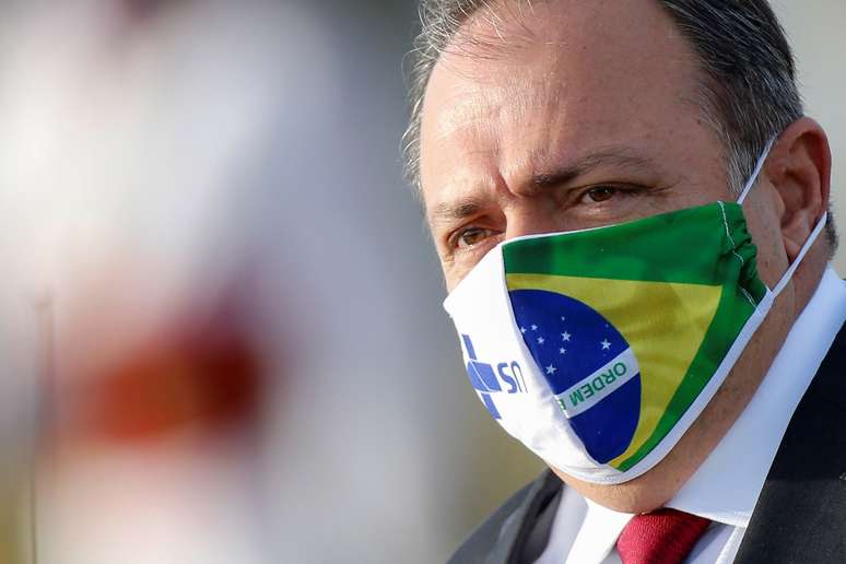 Ministro interino da Saúde, general Eduardo Pazuello, em Brasília
09/06/2020 REUTERS/Adriano Machado