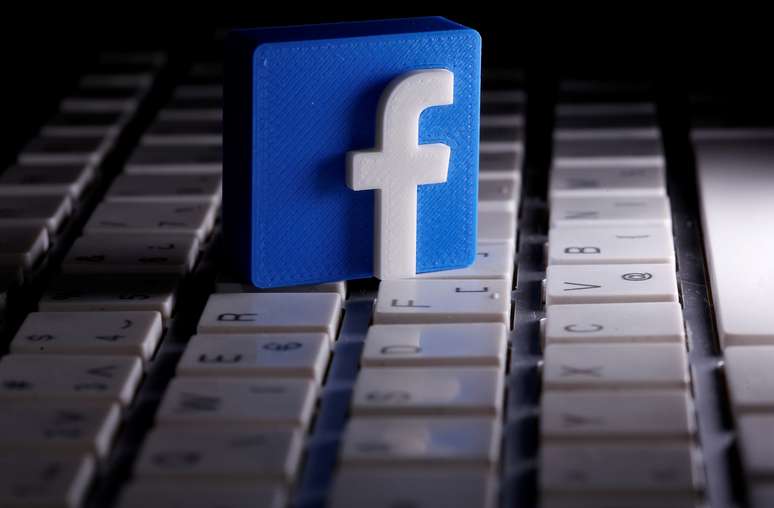 Imagem do logotipo do Facebook em 3D. 25/3/2020. REUTERS/Dado Ruvic