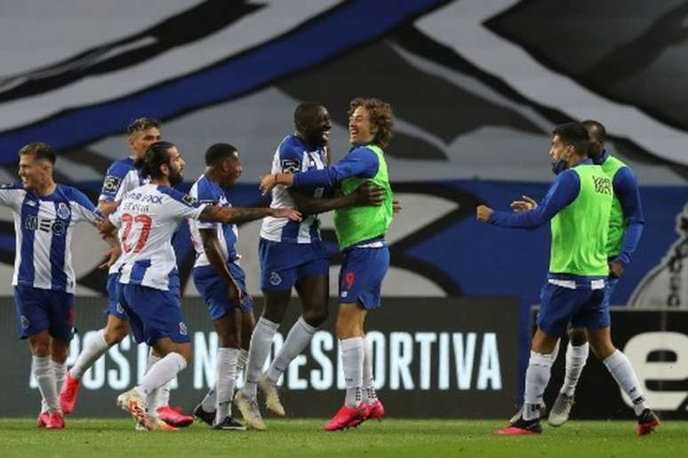 Marega foi o grande destaque da partida com dois gols e boa atuação (JOSE COELHO/AFP)