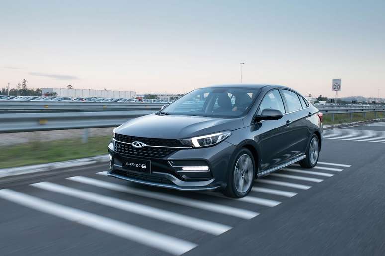 Caoa Chery Arrizo 6 Turbo: oportunidade com aumento da linha Honda Civic.