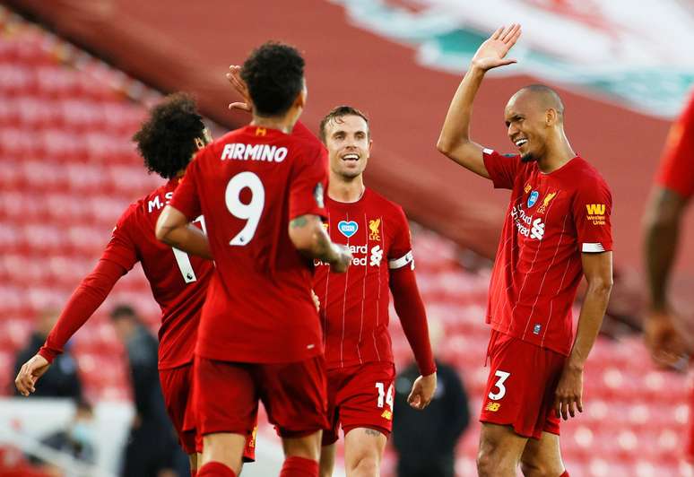 O Liverpool goleou o Crystal Palace e pode ser campeão nesta 5ª feira