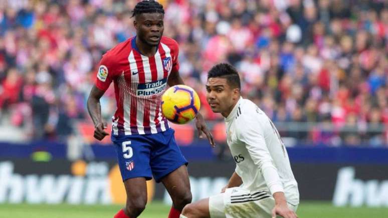 Desde a temporada 2015-16, Thomas Partey se firmou sob o comando de Diego Simeone e disputou 178 jogos e marcou 15 gols (Foto: AFP)