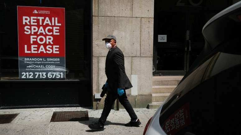 A paralisa&ccedil;&atilde;o das atividades devido ao coronav&iacute;rus elevou o n&uacute;mero de desempregados nos Estados Unidos para 22 milh&otilde;es